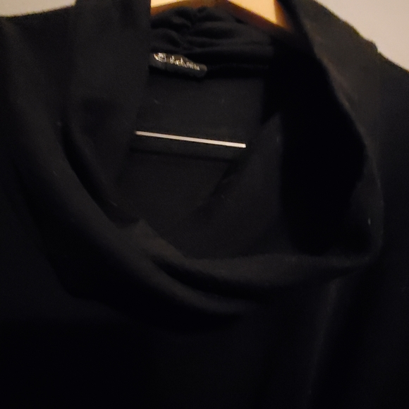 Seductions Black Cowlneck Shirt w/Built-in Waistbelt - Size S - Picture 3 of 7